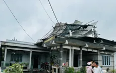 Bến Tre: Gần 90 nhà dân hư hỏng do dông lốc