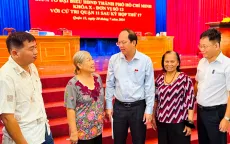 Thành ủy TP Hồ Chí Minh đang xử lý cán bộ liên quan vụ AIC, Vạn Thịnh Phát