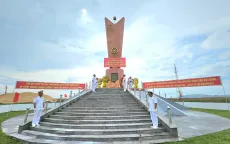 Lễ tưởng niệm Anh hùng liệt sĩ, nhân dân hy sinh trong ''Chiến thắng trận đầu'' của Hải quân