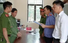 Mâu thuẫn trong lúc nhậu, người đàn ông chém em trai trọng thương