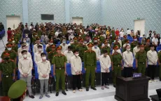 Núp bóng công ty luật để đòi nợ theo kiểu ''khủng bố''