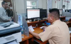 Người dân ở TP Hồ Chí Minh chính thức đăng ký xe qua VNeID