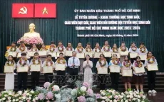 TP Hố Hồ Chí Minh tuyên dương học sinh và giáo viên có thành tích xuất sắc
