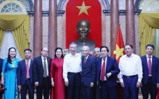 Tổng Bí thư, Chủ tịch nước Tô Lâm gặp mặt cán bộ từng phục vụ Bác Hồ tại Phủ Chủ tịch