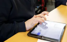 Thái Lan hạn chế học sinh sử dụng thiết bị số