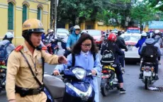 Hiểm họa khó lường khi gia đình buông lỏng, giao xe máy cho con em