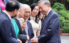 Người Việt Nam ở nước ngoài luôn là một phần máu thịt không thể tách rời