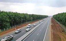 Ký cam kết về chấp hành quy định an toàn giao thông trên các tuyến cao tốc