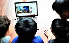 Nguy hại khi "phó thác" trẻ cho thiết bị công nghệ