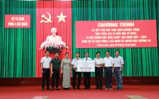Bàn giao 100.000 cây xanh cho Vùng 4 Hải quân