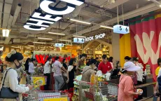 Bão số 3: Siêu thị tăng hàng hoá, thêm giờ mở cửa