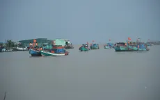 Theo dõi sát diễn biến mưa bão, triển khai kịp thời các biện pháp ứng phó theo phương châm "4 tại chỗ"