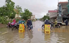 Nhiều tuyến đường tại Bắc Giang ngập úng, một số khu vực bị cô lập