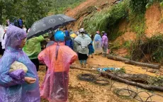 Nhiều tuyến đường ở Cao Bằng tiếp tục sạt lở cản trở công tác tìm kiếm cứu nạn