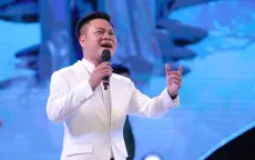 NSƯT Hoàng Tùng động viên cha mẹ, quê hương vượt qua bão lũ bằng tác phẩm mới