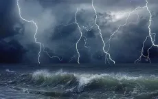 Thủ tướng Chính phủ chỉ đạo ứng phó áp thấp nhiệt đới có thể mạnh lên thành bão