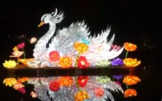 Rực rỡ sắc màu Trung thu tại Trung Quốc