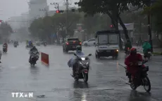 Áp thấp nhiệt đới gây mưa lớn, học sinh Đà Nẵng nghỉ học chiều 18 và ngày 19/9