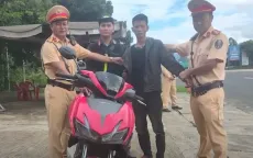 Cảnh sát giao thông bắt trộm khi làm nhiệm vụ tuần tra