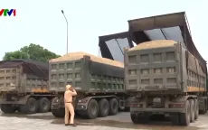 Nhiều xe chở hàng quá tải trọng, cơi nới thành thùng xe