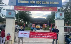 Sharp Việt Nam tích cực đồng hành hỗ trợ người dân bị ảnh hưởng bởi bão lũ