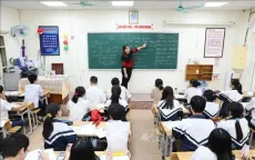 Hỗ trợ, không để học sinh vùng bão lũ gián đoạn học tập