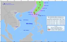 Bão số 5 gây sóng lớn ở Đông Bắc Biển Đông
