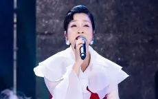 Chị đẹp Mỹ Linh khuấy động đêm nhạc đông nhất của Trẻ Concert