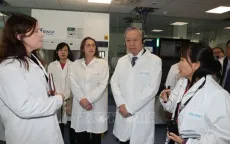 Tổng Bí thư, Chủ tịch nước thăm Viện Nghiên cứu xử lý sinh học quốc gia Ireland