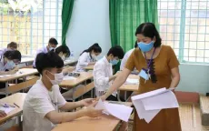 Thủ tướng Chính phủ: Sớm công bố đề thi tốt nghiệp THPT tham khảo ổn định trong nhiều năm