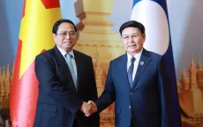 Thủ tướng Phạm Minh Chính hội kiến Chủ tịch Quốc hội Lào