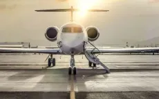 Vé máy bay Tết bán sớm, giá vẫn cao