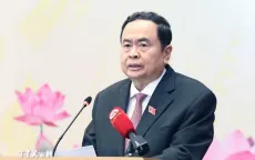 Chủ tịch Quốc hội Trần Thanh Mẫn gặp mặt tập thể, cá nhân nhận giải thưởng Vừ A Dính