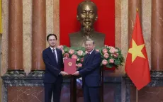 Tổng Bí thư, Chủ tịch nước Tô Lâm trao quyết định bổ nhiệm Đại sứ Việt Nam tại Liên hợp quốc và các nước
