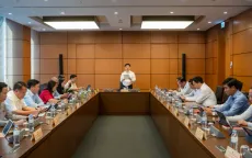 Sửa đổi Luật Bảo hiểm y tế: Đề xuất bỏ thủ tục chuyển tuyến với bệnh nặng, hiểm nghèo