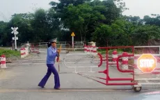Thực hiện sửa chữa, bổ sung đầy đủ hệ thống tín hiệu tại 184 đường ngang có người gác