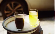 Ngồi vỉa hè nhâm nhi cốc trà nóng, đón mùa đông