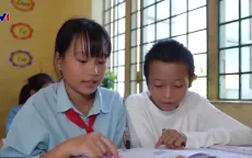 Chuyện cổ tích của các em bé Làng Nủ sau hành trình trở về