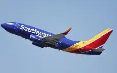 Máy bay Southwest Airlines bị trúng đạn trước khi khởi hành tại Dallas, Mỹ