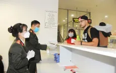 Thông tin Việt Nam siết chặt thị thực với người nước ngoài là không có cơ sở