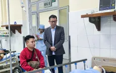 Vụ taxi điện lật nhào ở TP Đà Lạt: Một nạn nhân bị chấn thương sọ não, dập tủy sống cổ