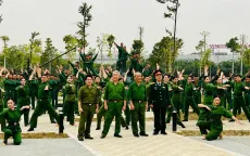 Tiến bước dưới quân kỳ - Hành khúc 80 năm của Quân đội Nhân dân Việt Nam