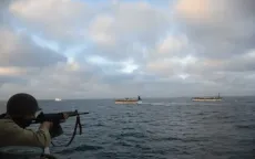Cướp biển Somalia bắt giữ tàu đánh cá Trung Quốc làm con tin và đòi tiền chuộc