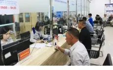 Hà Nội: Người dân đến làm thủ tục cấp đổi giấy phép lái xe tăng đột biến