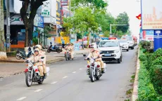 Xử lý đối tượng dùng thẻ nhà báo giả chở "hàng cấm"