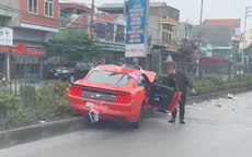 Chú rể lái ô tô đi đón dâu bất ngờ đâm vào dải phân cách ở Quảng Ninh
