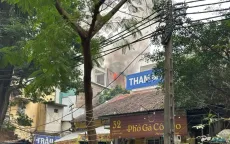 Cháy tầng tum một nhà dân trên phố Phan Chu Trinh, Hà Nội