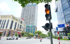 Bộ Công an: Vượt đèn đỏ để nhường đường cho xe cấp cứu sẽ không bị xử phạt