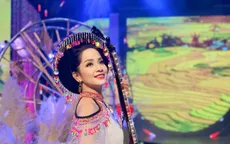 Nghệ sĩ Tỳ bà Vũ Diệu Thảo hóa Cô Đôi thượng ngàn trong MV đón Tết