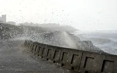 Hàng trăm nghìn hộ gia đình mất điện do bão Eowyn